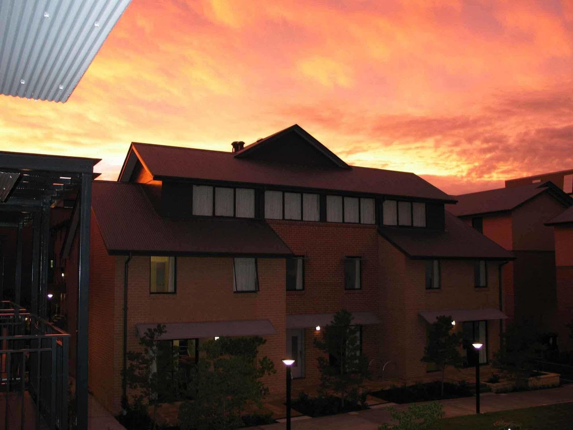 Sydney University Village Экстерьер фото