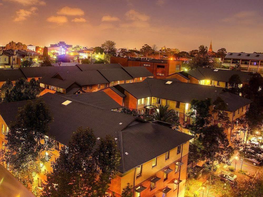 Sydney University Village Экстерьер фото